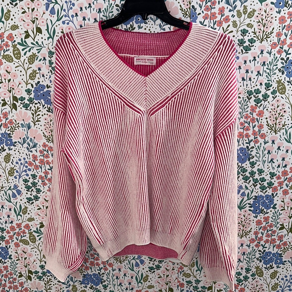 Discount Divas Two-Tone Women's V-Neck Sweater in Pink and White